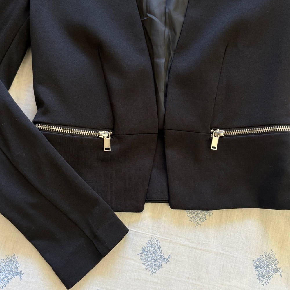 H&M women’s Black Blazer Size 6 - Picture 5 of 8